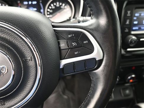 Used 2018 Jeep Compass Altitude image 20