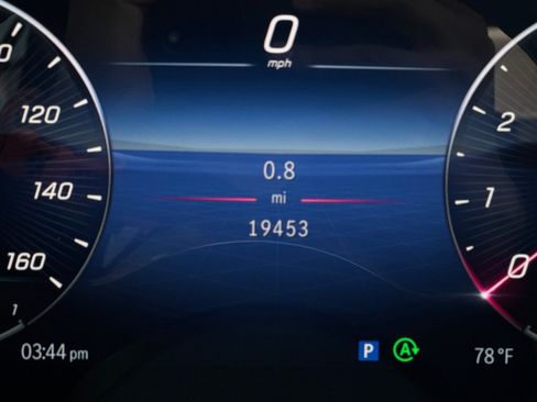 Used 2024 Mercedes-Benz C 300 Sedan image 24