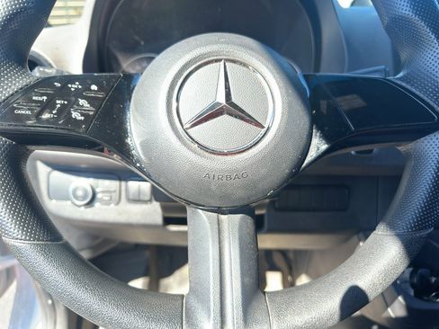 Used 2025 Mercedes-Benz Sprinter 2500 image 15