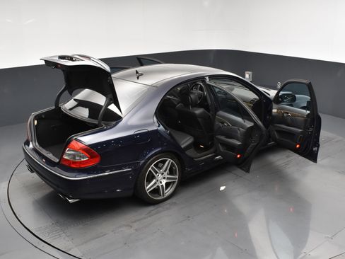 Used 2008 Mercedes-Benz E 63 AMG Sedan image 29