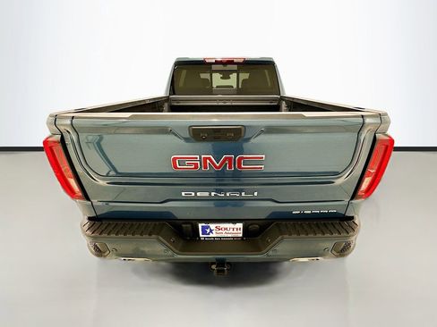 Used 2025 GMC Sierra 1500 Denali image 6