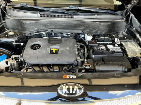 Used 2021 Kia Seltos S FWD image 33