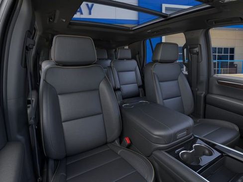 New 2026 Chevrolet Tahoe Premier w/ Sun And Tow Package AWD/4WD image 16