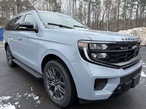 New 2026 Ford Expedition Platinum image 7