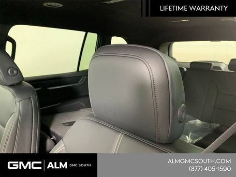 New 2026 GMC Acadia Elevation w/ Elevation Premium Package FWD image 16