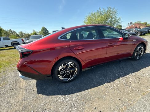 New 2026 Hyundai Sonata SEL FWD image 11