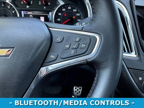 Used 2017 Chevrolet Malibu Premier w/ Premier Sun and Wheel Package FWD image 12