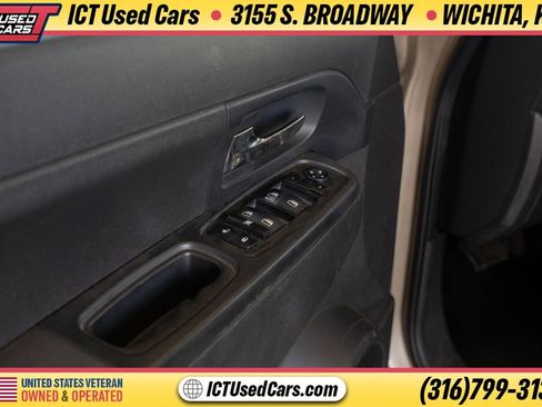 Used 2010 Jeep Liberty Sport w/ Popular Equipment Group AWD/4WD image 15