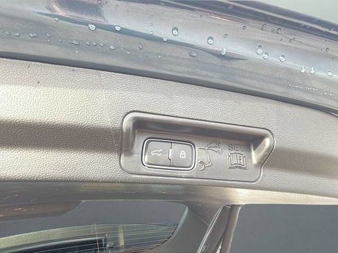 Used 2025 Ford Explorer ST AWD/4WD image 17