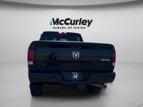 Used 2018 RAM 2500 Laramie w/ Sport Appearance Group AWD/4WD image 5