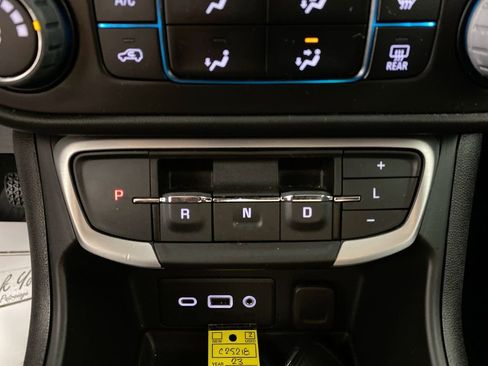 Used 2023 GMC Terrain SLE AWD/4WD image 19