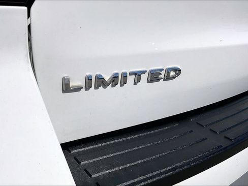 Used 2024 Ford Expedition Max Limited image 21