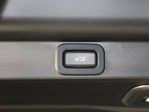 Used 2022 Land Rover Range Rover Long Wheelbase First Edition image 50