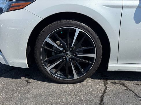 Used 2018 Toyota Camry XSE FWD image 23