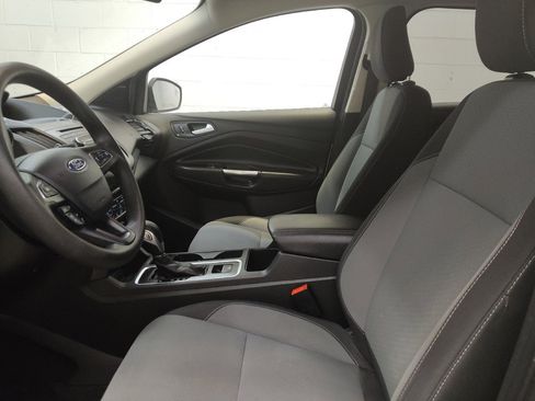 Used 2018 Ford Escape SE w/ Ford Safe & Smart Package AWD/4WD image 17