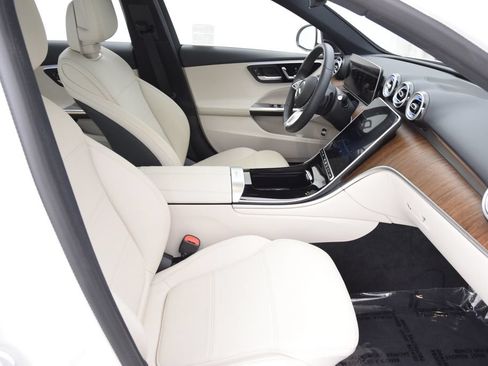 Used 2023 Mercedes-Benz C 300 Sedan image 16