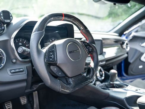 Used 2021 Chevrolet Camaro ZL1 RWD image 37