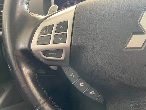 Used 2009 Mitsubishi Outlander SE image 40