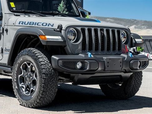 Used 2023 Jeep Wrangler Unlimited Rubicon 4xe w/ Cold Weather Group AWD/4WD image 9