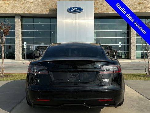 Used 2021 Tesla Model S Plaid image 9