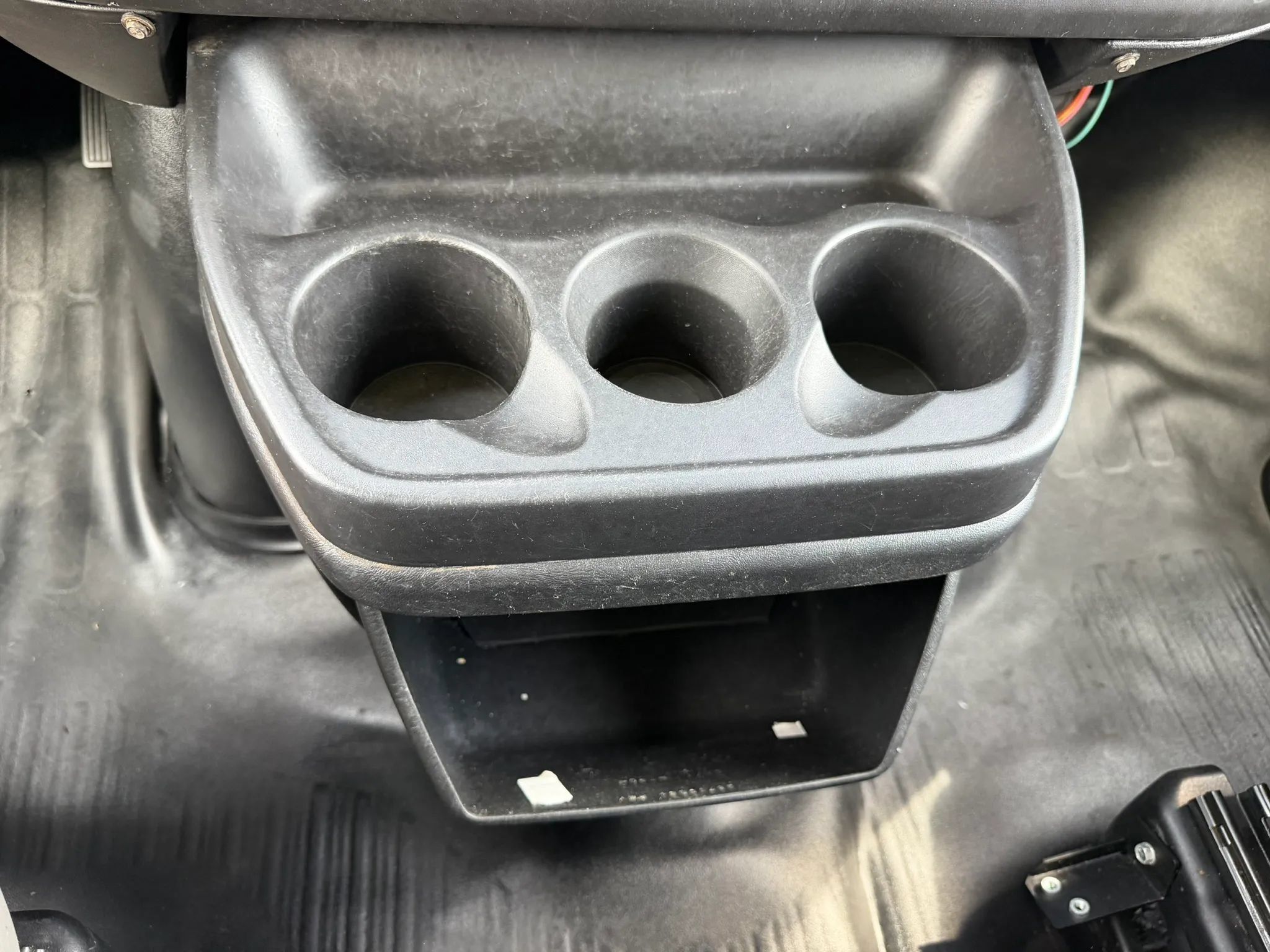 Used 2017 Chevrolet Express 2500 RWD image 18