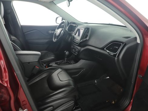 Certified 2019 Jeep Cherokee Latitude Plus image 16