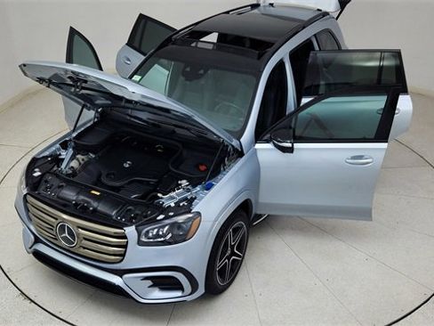 Used 2025 Mercedes-Benz GLS 450 4MATIC image 86