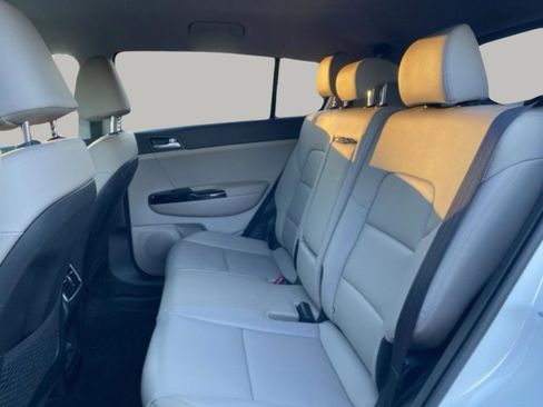 Used 2021 Kia Sportage EX image 25