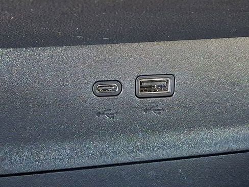 Used 2025 Chevrolet Equinox LT w/ Safety and Technology Package image 28