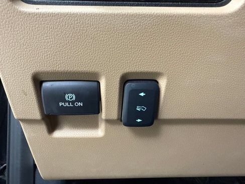 Used 2024 Ford F350 Lariat w/ Chrome Package AWD/4WD image 17