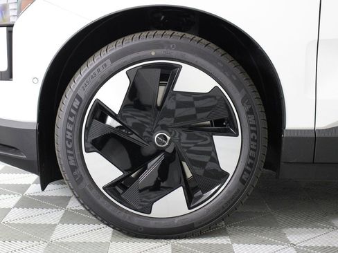 New 2026 Volvo EX30 Ultra image 12