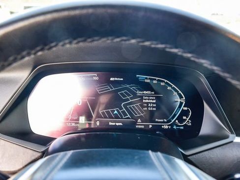 Used 2022 BMW X5 xDrive45e image 28