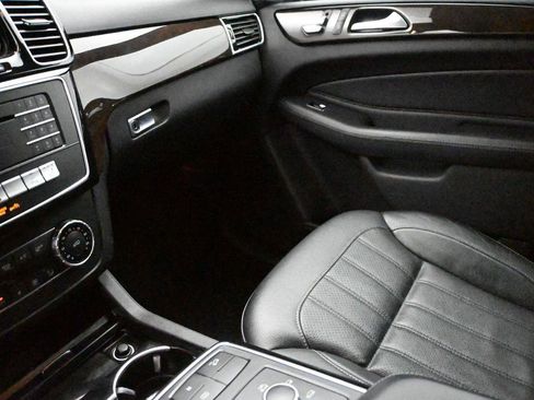 Used 2017 Mercedes-Benz GLE 350 4MATIC image 5
