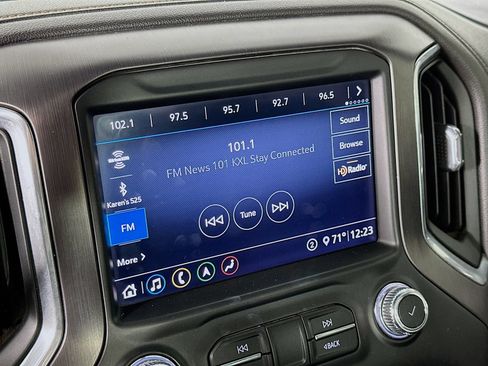 Used 2020 GMC Sierra 1500 AT4 w/ AT4 Preferred Package AWD/4WD image 16