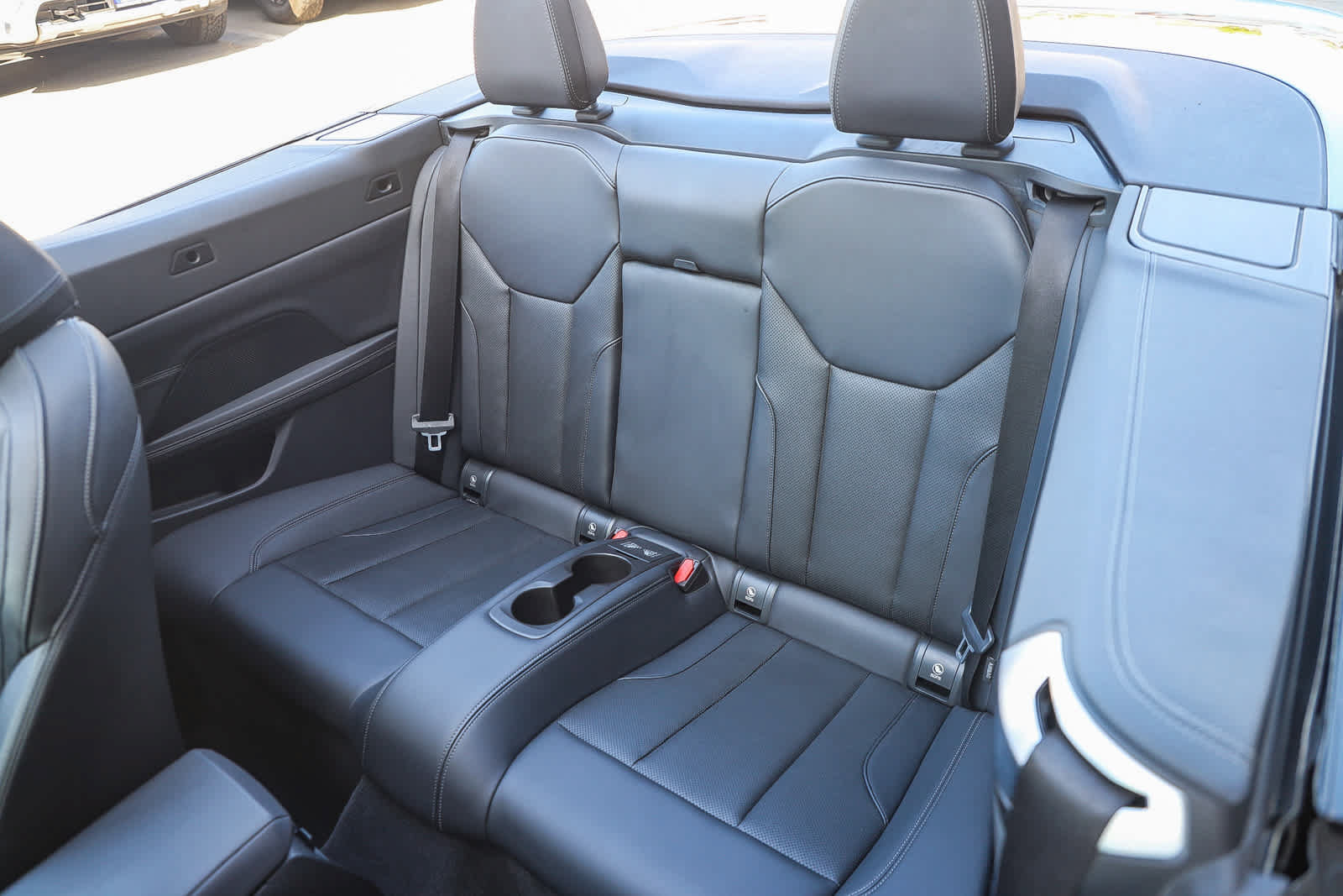 Used 2024 BMW 430i Convertible w/ M Sport Package RWD image 22