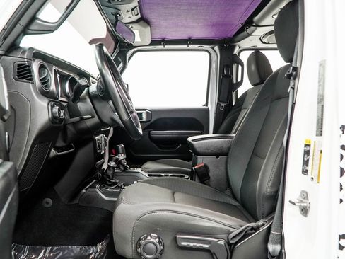 Used 2021 Jeep Wrangler Unlimited Sport image 41