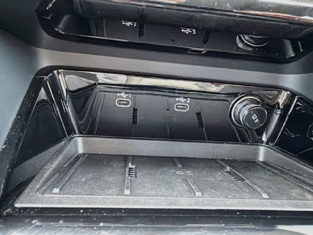 Used 2025 Audi Q5 Premium AWD/4WD image 28