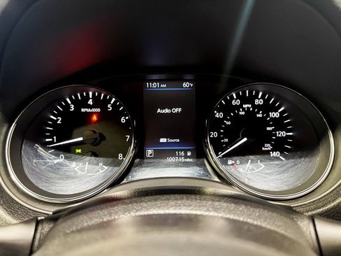 Used 2018 Nissan Rogue S image 14