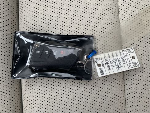 Used 2026 Lexus RX 450h AWD w/ Convenience Package image 37