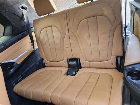 Used 2019 BMW X7 xDrive50i w/ M Sport Package image 10