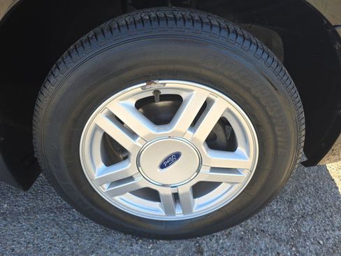 Used 2002 Ford Windstar SE image 16