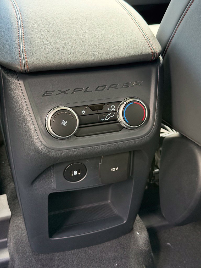 New 2026 Ford Explorer Active w/ Active Comfort Package AWD/4WD image 9