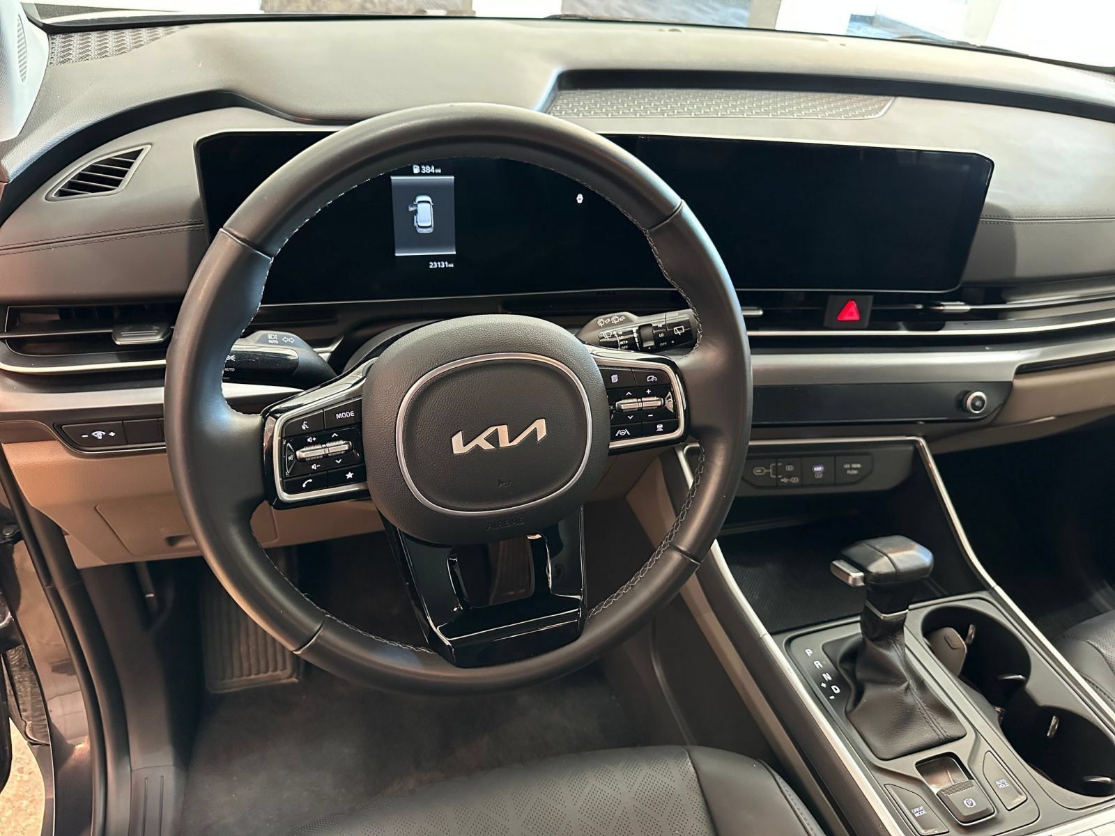 Used 2026 Kia Carnival FWD image 29