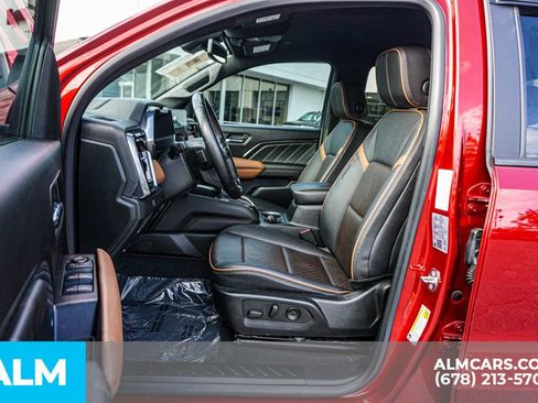 Used 2023 GMC Canyon AT4 w/ AT4 Premium Package image 19