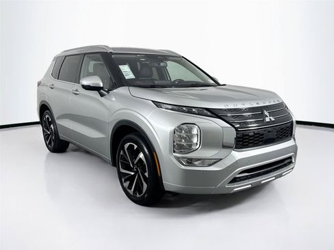 Used 2024 Mitsubishi Outlander SEL FWD image 10