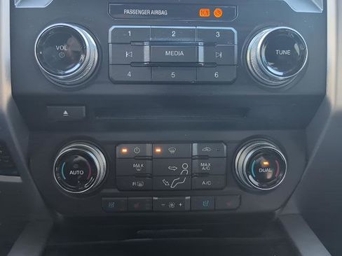 Used 2017 Ford F250 Platinum w/ Platinum Ultimate Package image 13