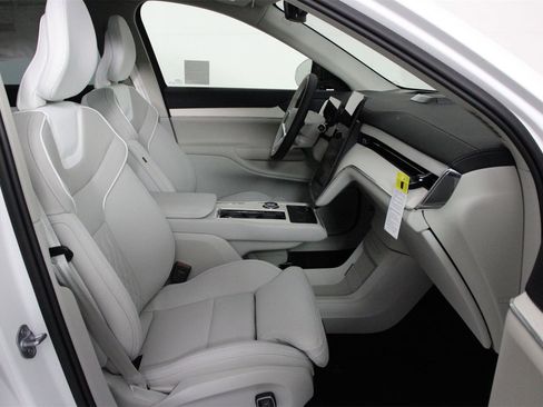 New 2025 Volvo EX90 Ultra image 10