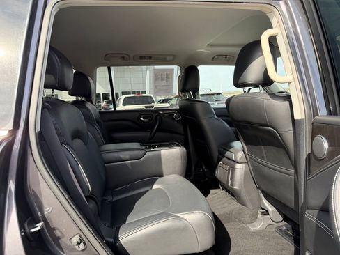 Used 2024 INFINITI QX80 Luxe AWD/4WD image 18
