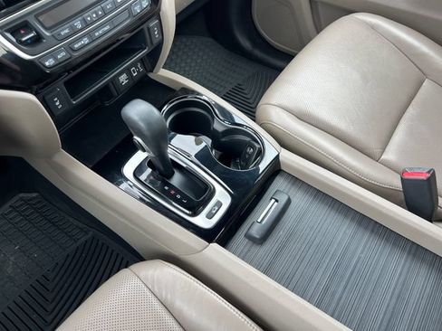 Used 2019 Honda Ridgeline RTL-E image 26