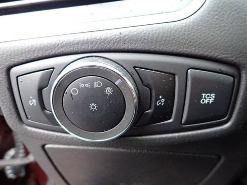 Used 2024 Ford Edge SEL image 23